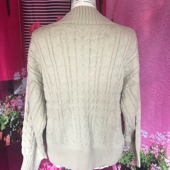 Cable knit sweater khaki beige womens v-neck long sleeve. NEW NWT - Picture 8 of 11